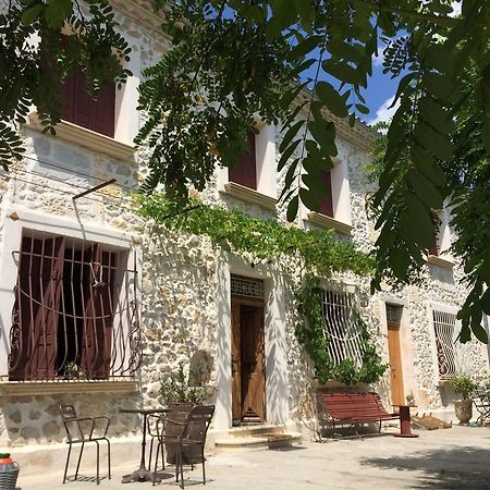 Mas Moineau Bed & Breakfast Mezoargues Exterior photo