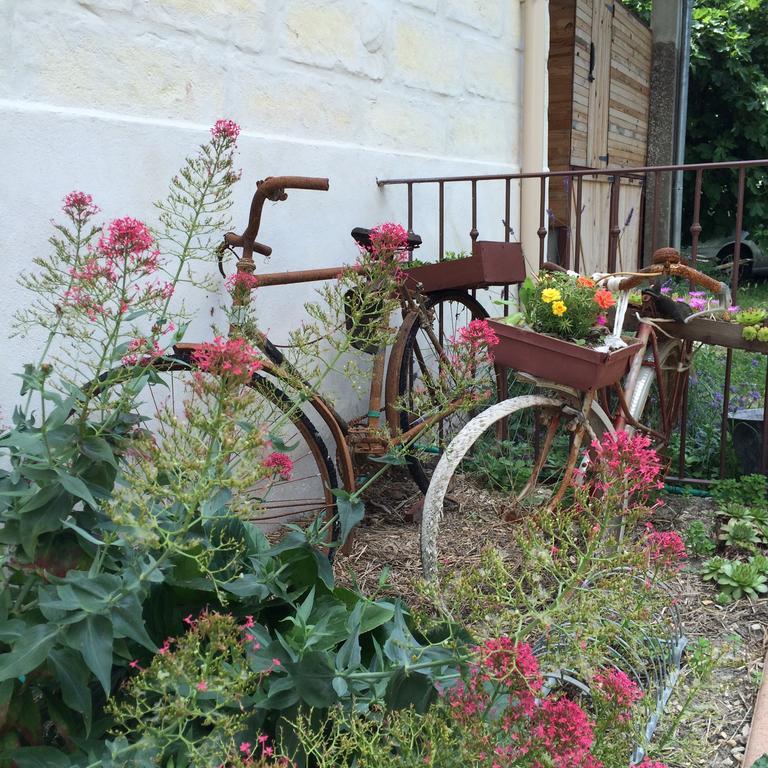 Mas Moineau Bed & Breakfast Mezoargues Exterior photo